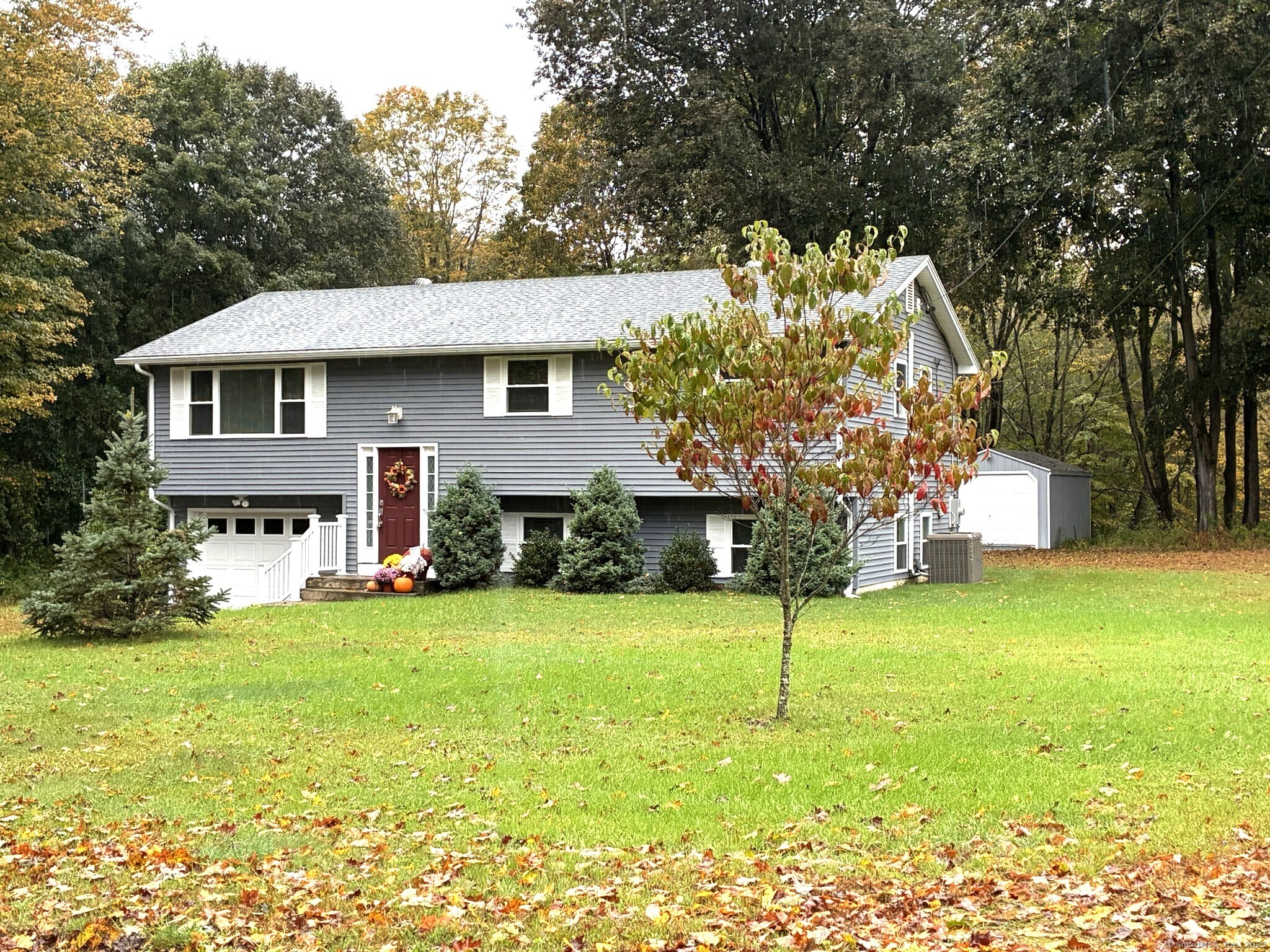 5 Schoolhouse Road Preston CT 06365