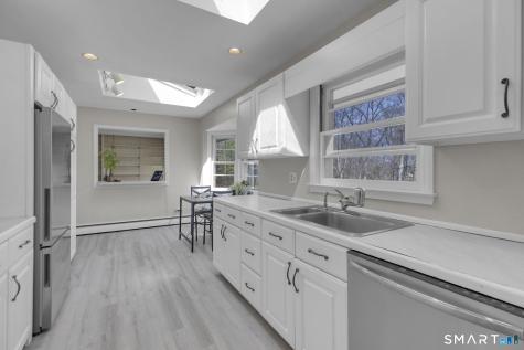 19 Cricklewood Lane Norwalk CT 06851