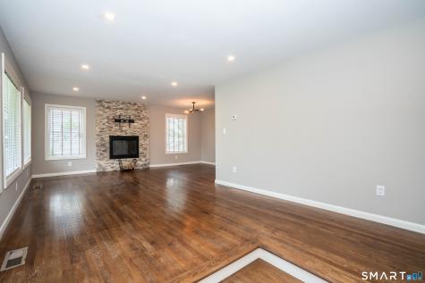 102 Knollwood Road West Hartford CT 06110