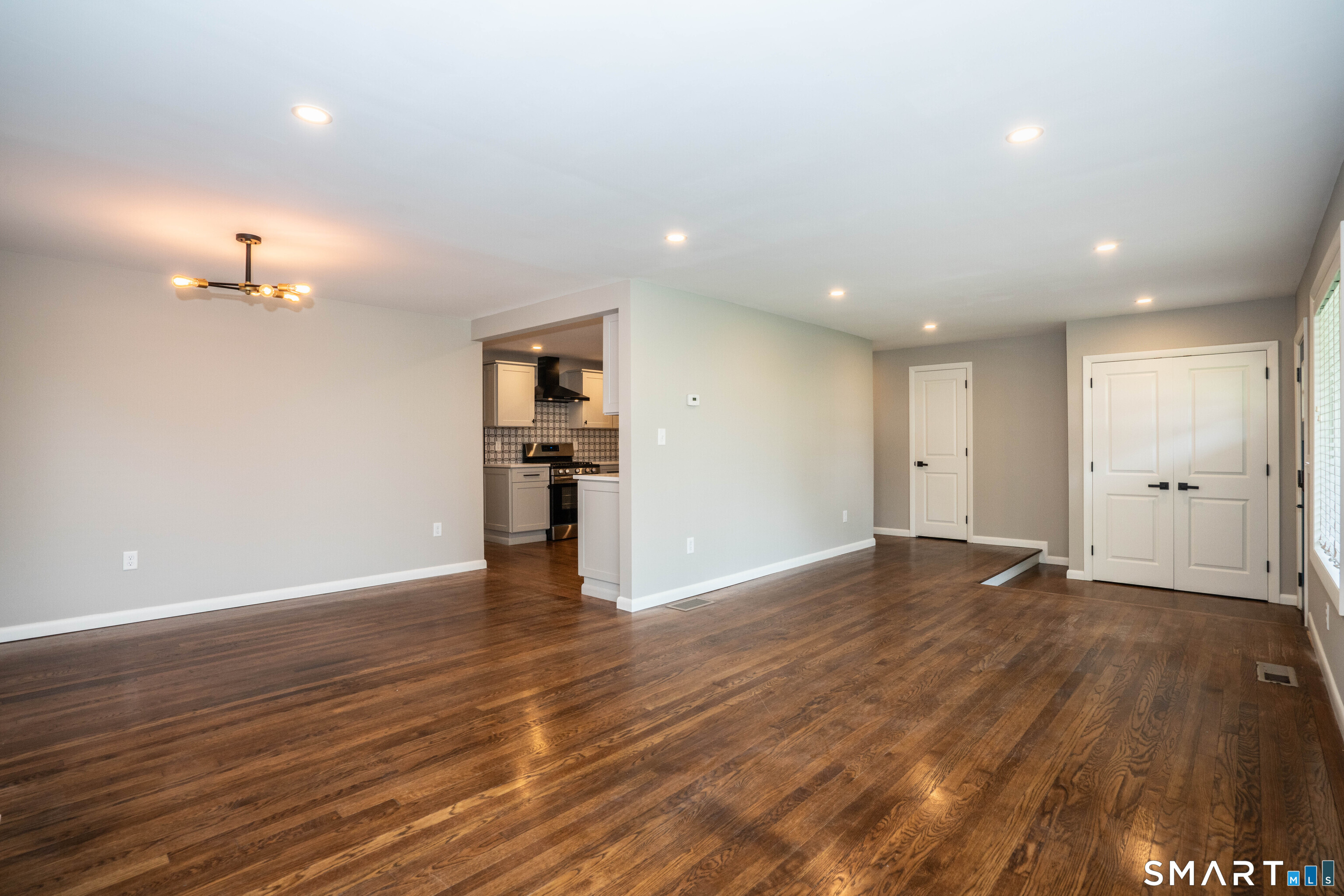 102 Knollwood Road West Hartford CT 06110