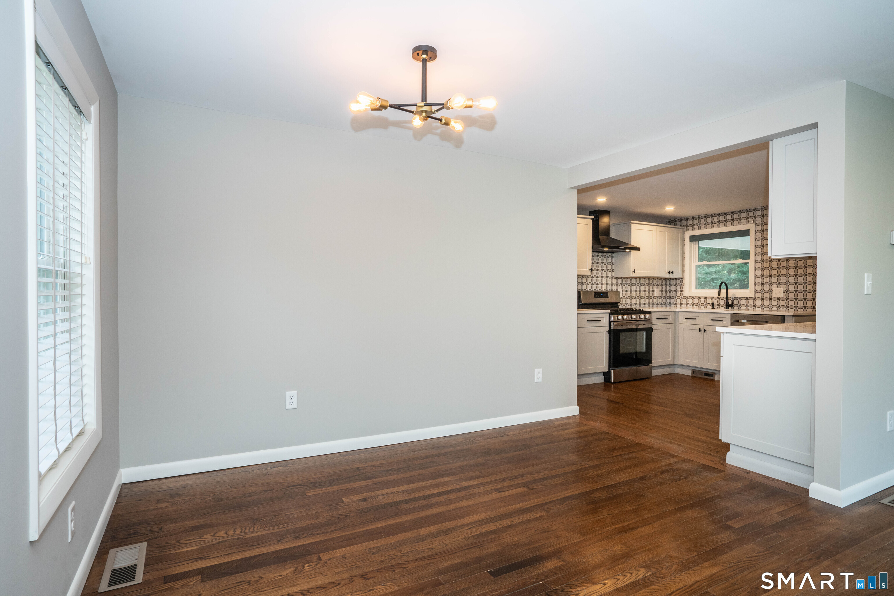 102 Knollwood Road West Hartford CT 06110