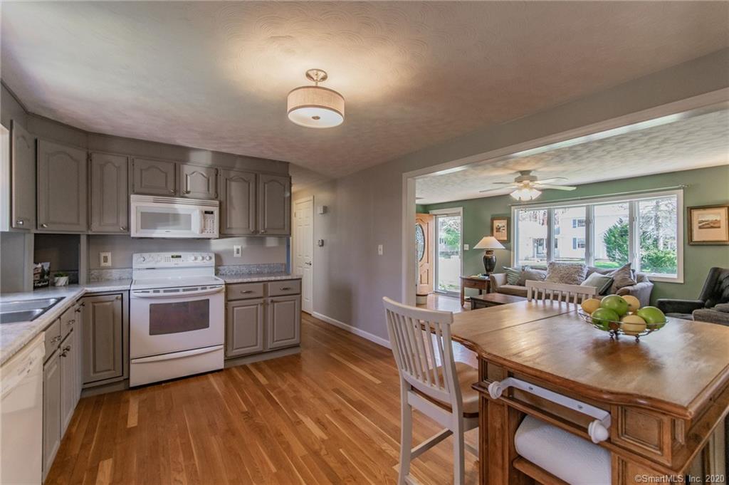8 Elmore Road Enfield CT 06082