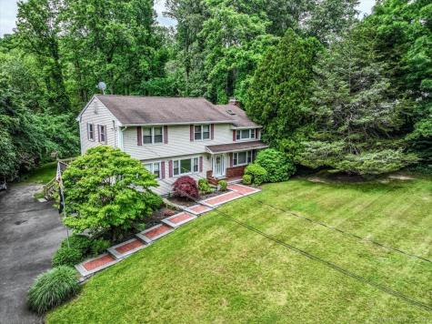 5 Lower Lake Road Danbury CT 06811