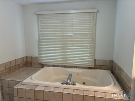 6 Elsie Lane Clinton CT 06413