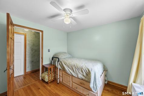 26 Field Street Stonington CT 06379