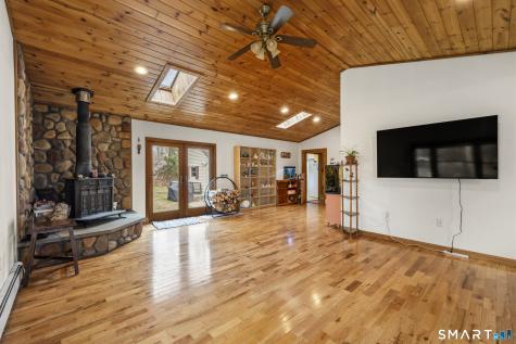 26 Field Street Stonington CT 06379