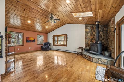 26 Field Street Stonington CT 06379