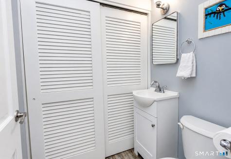 8 Lawton Drive Simsbury CT 06070