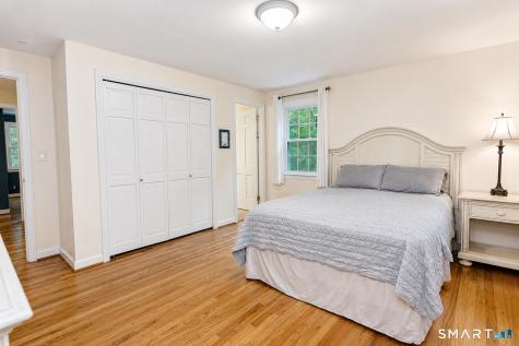 8 Lawton Drive Simsbury CT 06070