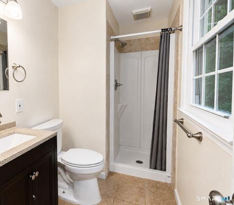 8 Lawton Drive Simsbury CT 06070