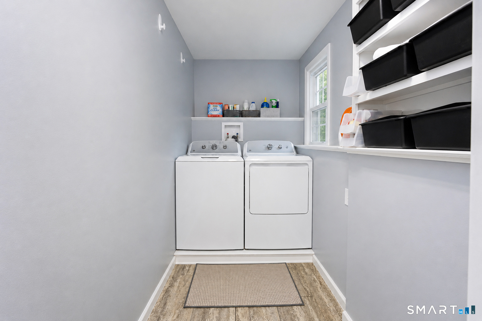 8 Lawton Drive Simsbury CT 06070