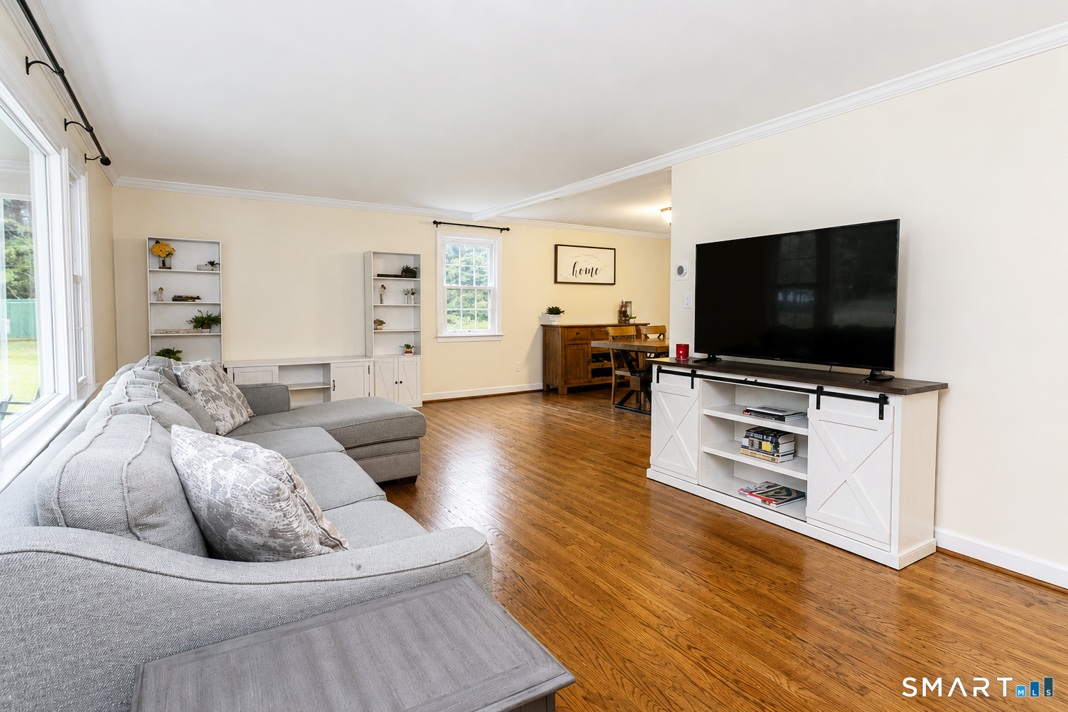 8 Lawton Drive Simsbury CT 06070