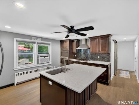 14 Oakwood Lane Clinton CT 06413