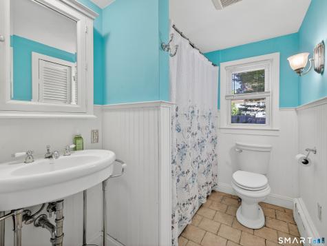 14 Oakwood Lane Clinton CT 06413
