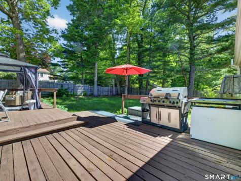 14 Oakwood Lane Clinton CT 06413