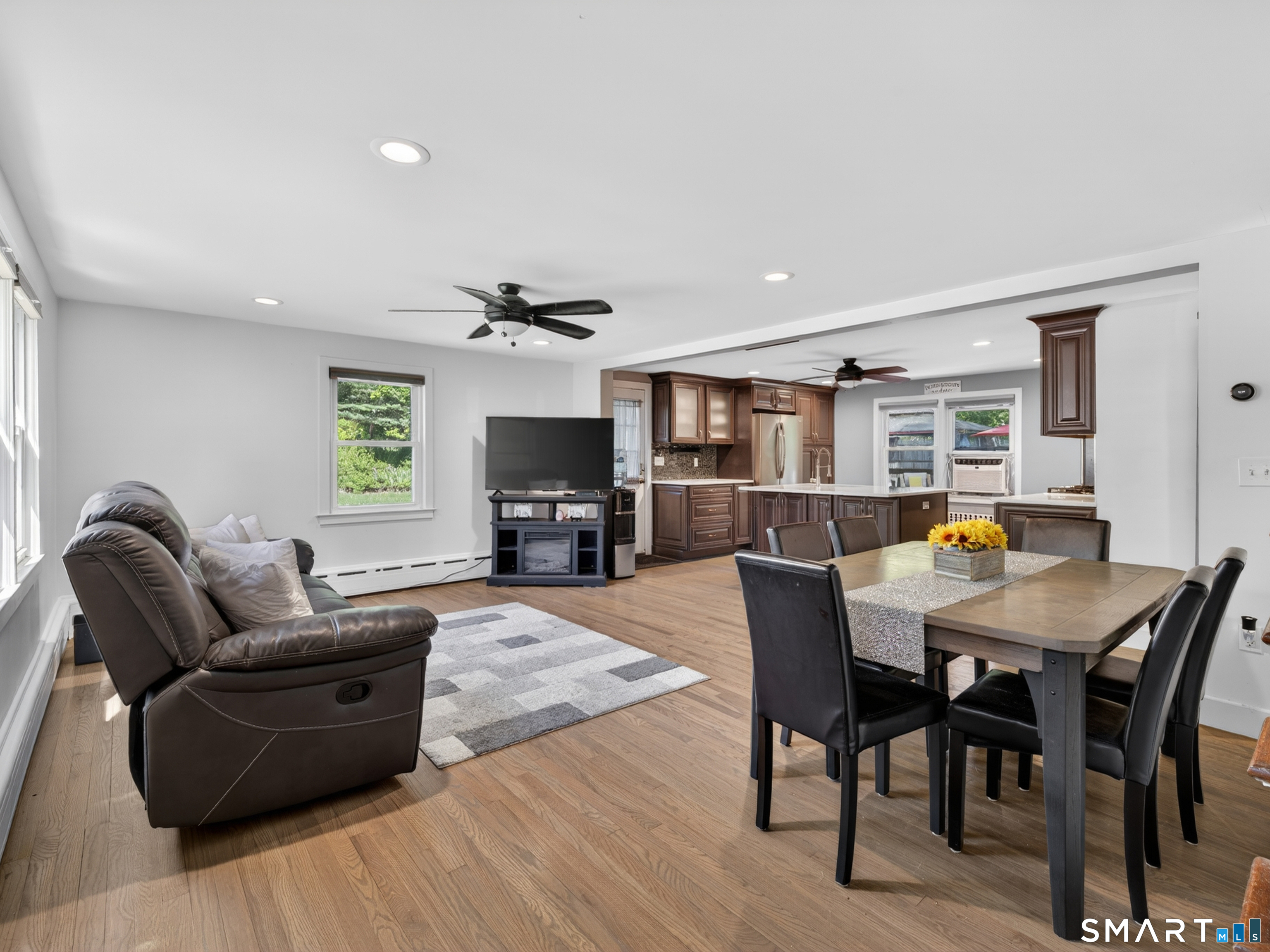 14 Oakwood Lane Clinton CT 06413