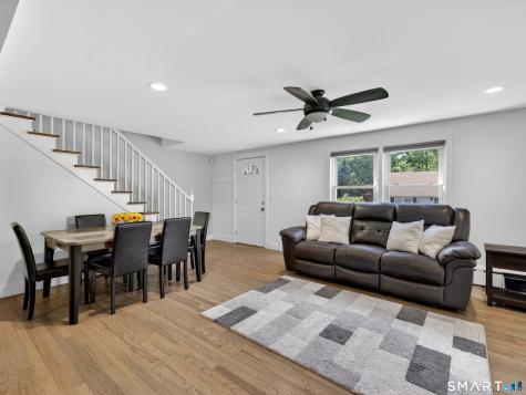 14 Oakwood Lane Clinton CT 06413