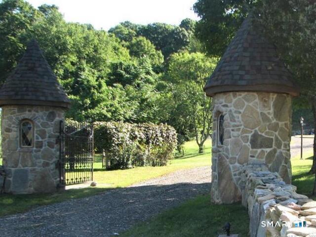 152 Whitehall Avenue Stonington CT 06355
