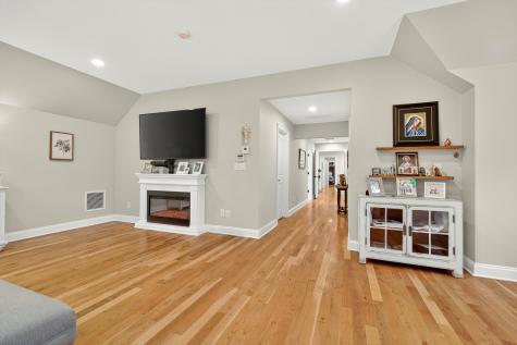 99 Carriage Lane Roxbury CT 06783