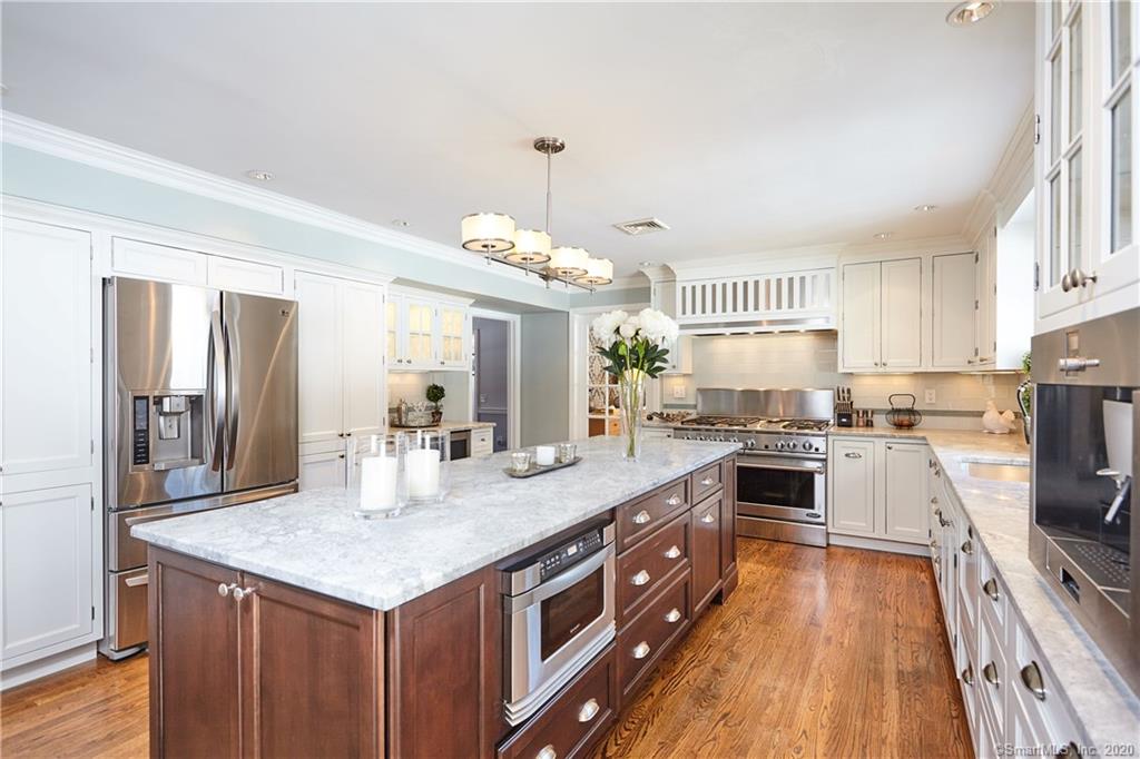 2850 Redding Road Fairfield CT 06824