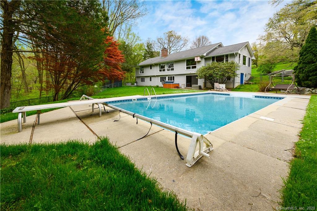 84 Barclay Drive Stamford CT 06903