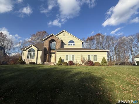 124 Suncrest Court Torrington CT 06790