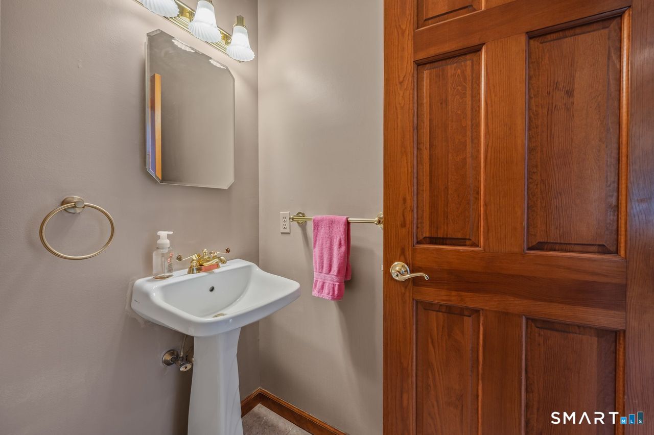 124 Suncrest Court Torrington CT 06790