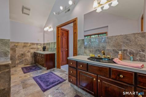 124 Suncrest Court Torrington CT 06790