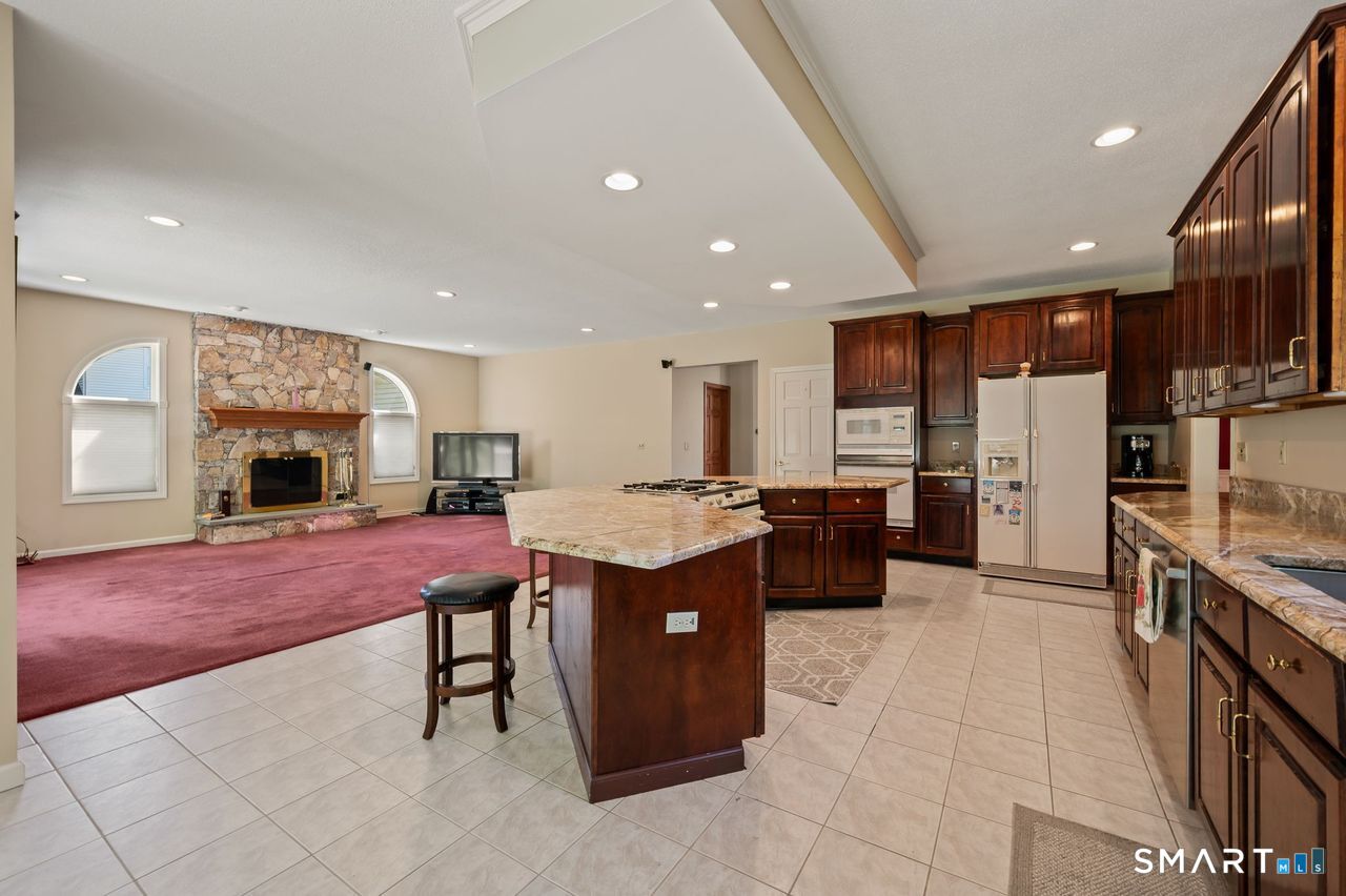 124 Suncrest Court Torrington CT 06790