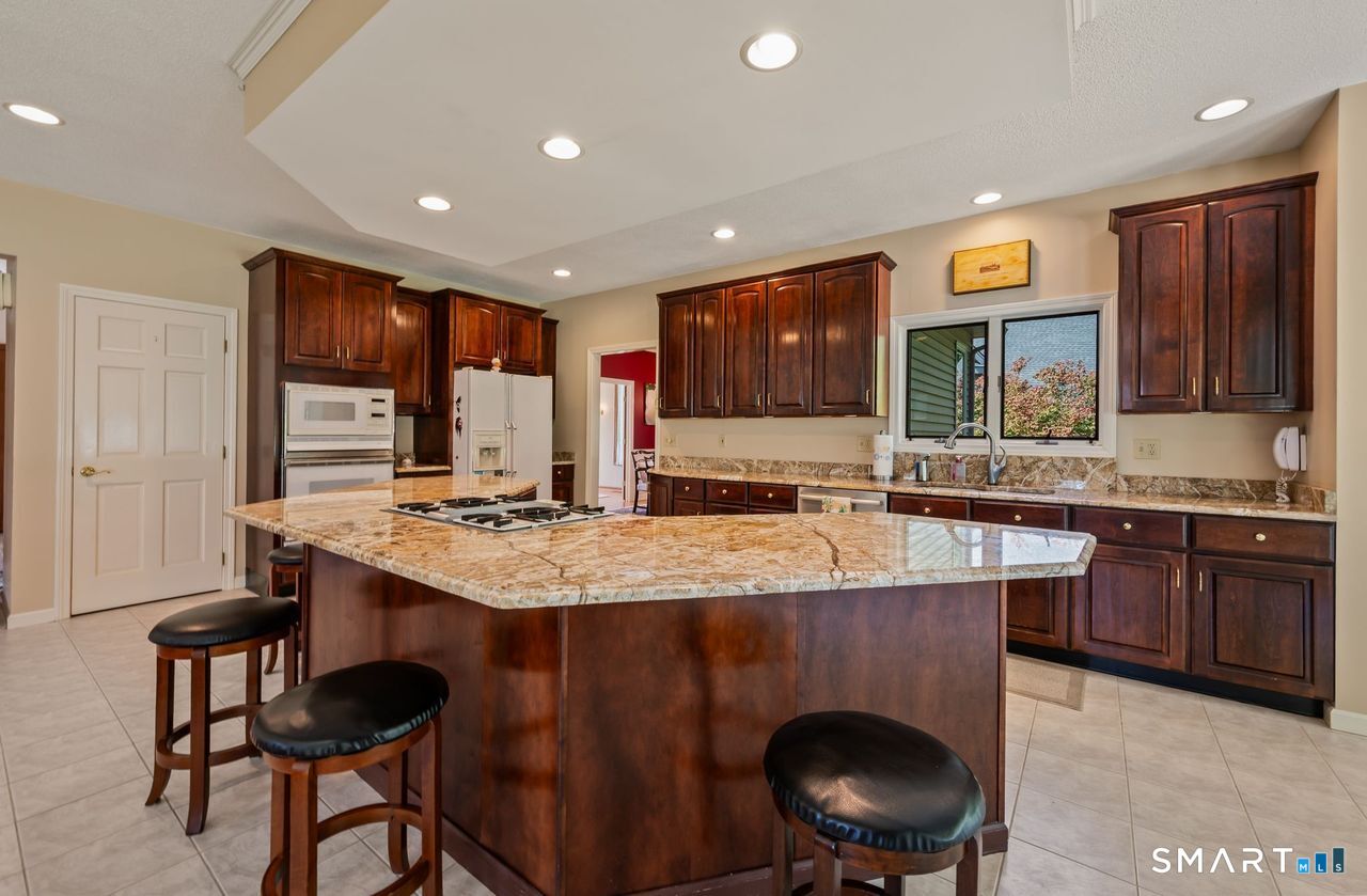124 Suncrest Court Torrington CT 06790