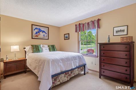 7 Huntington Lane New Fairfield CT 06812
