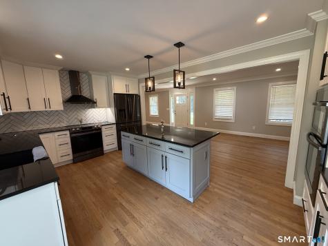 107 Wynwood Drive New Milford CT 06776
