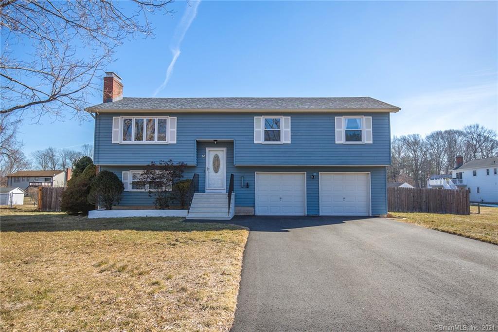32 Depauw Circle East Hartford CT 06108
