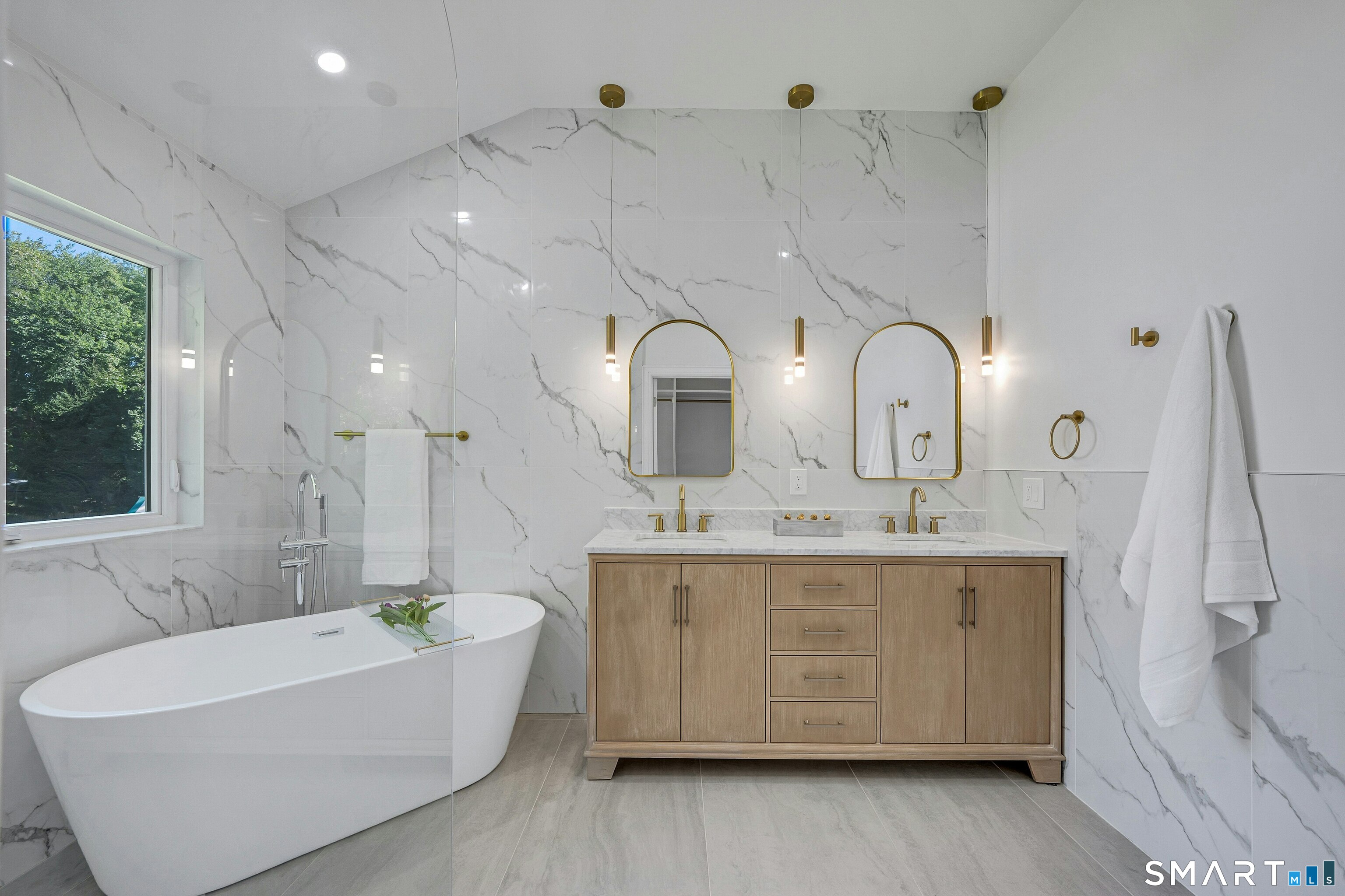 37 Mary Lane Greenwich CT 06878