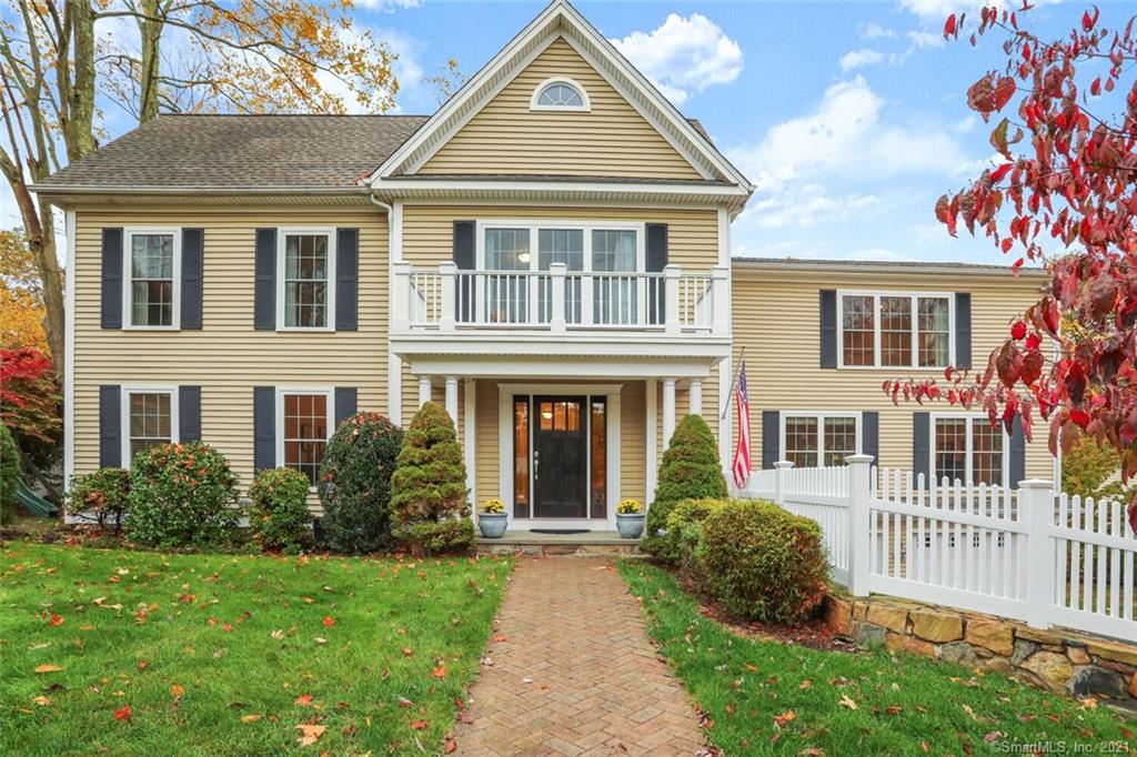 11 Buena Vista Drive Greenwich CT 06831