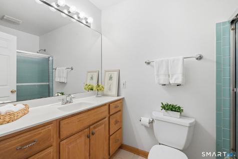 165 Winding Lane Avon CT 06001