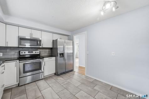 50 Hollow Brook Road Windsor CT 06095