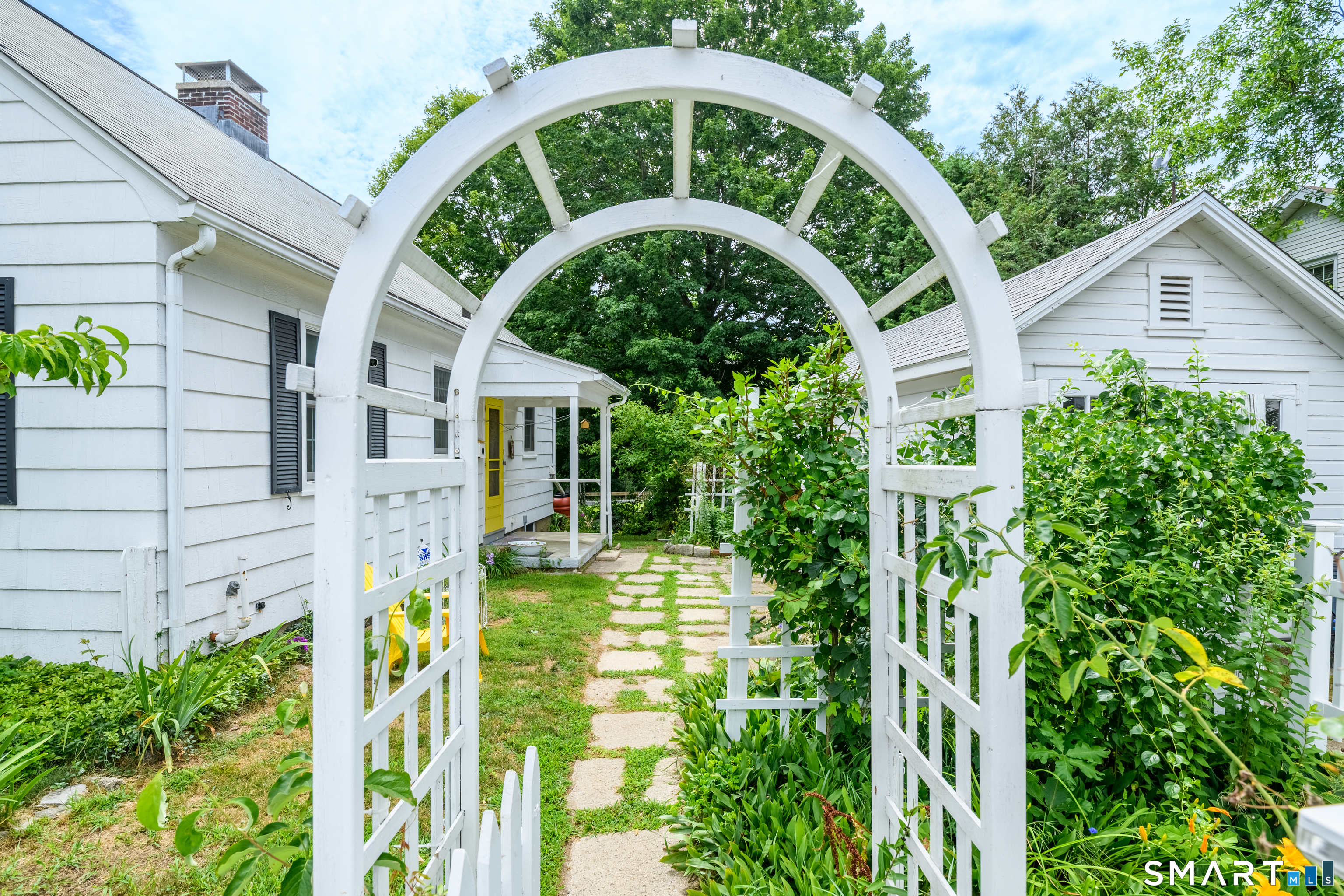 9 Maple Avenue Beacon Falls CT 06403