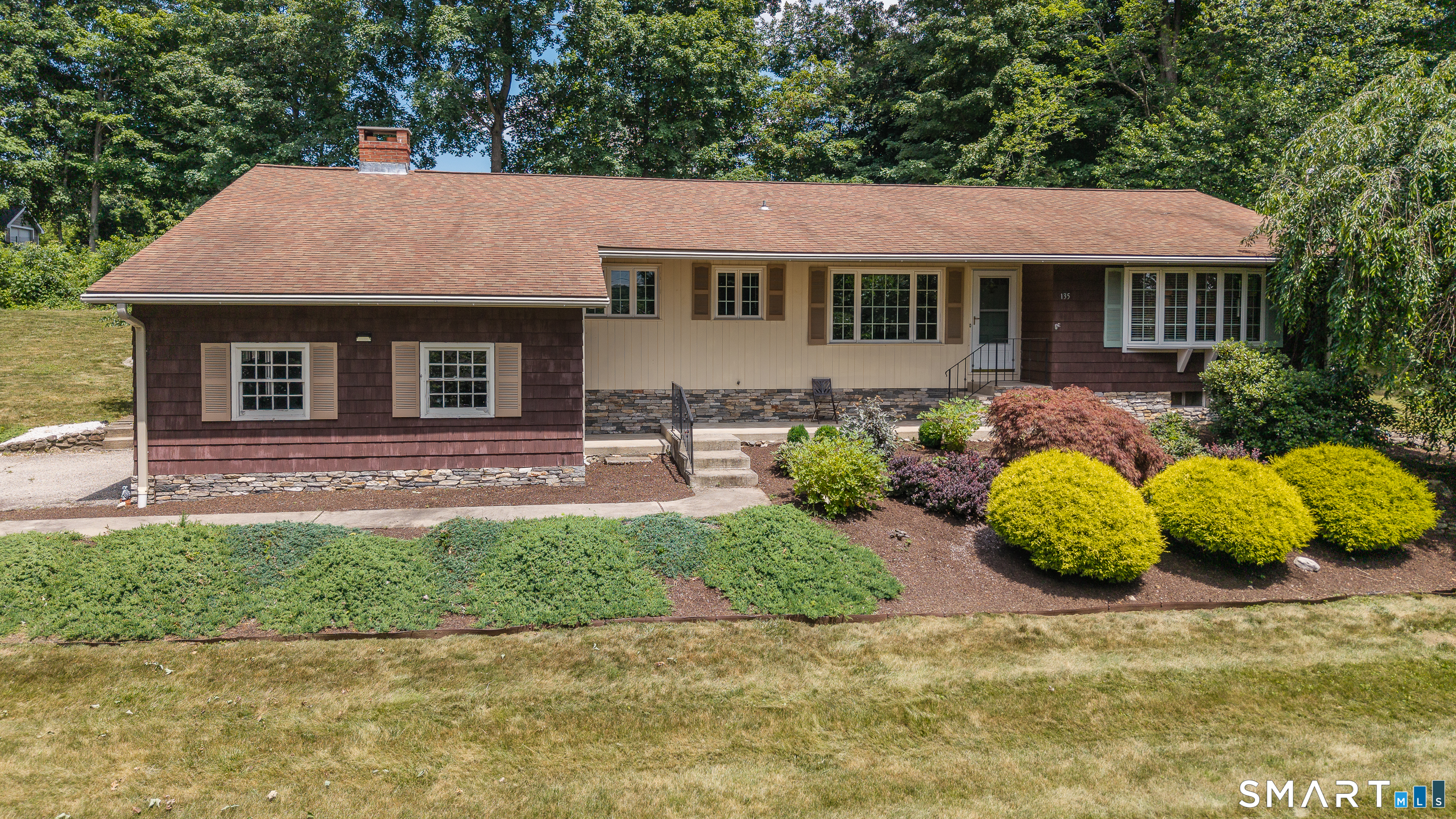135 Walnut Tree Hill Road Shelton CT 06484