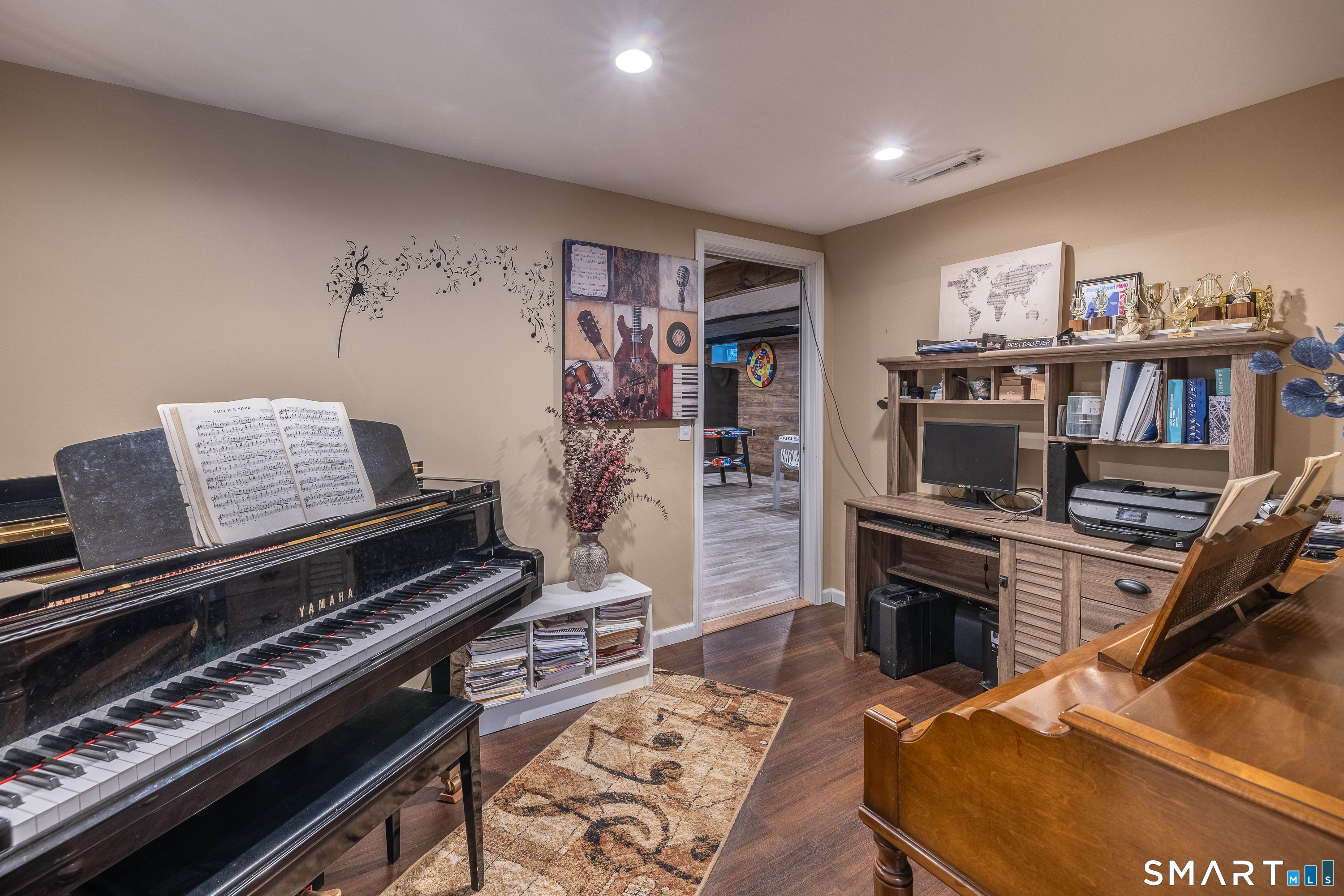 135 Walnut Tree Hill Road Shelton CT 06484