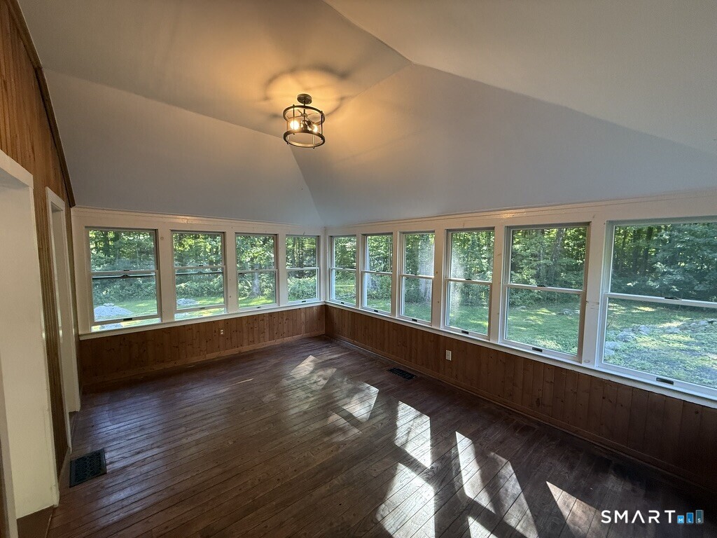 205 Mountain Road Wilton CT 06897