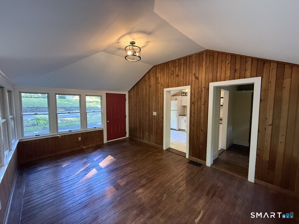 205 Mountain Road Wilton CT 06897