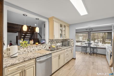 57 Mistywood Lane Naugatuck CT 06770