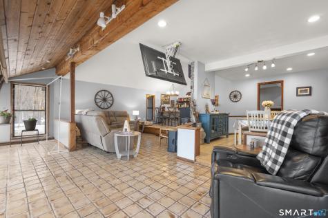 57 Mistywood Lane Naugatuck CT 06770