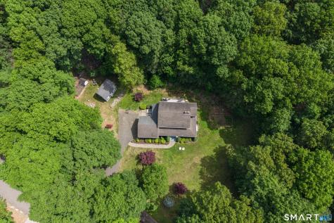 15 Saxony Lane Woodbury CT 06798