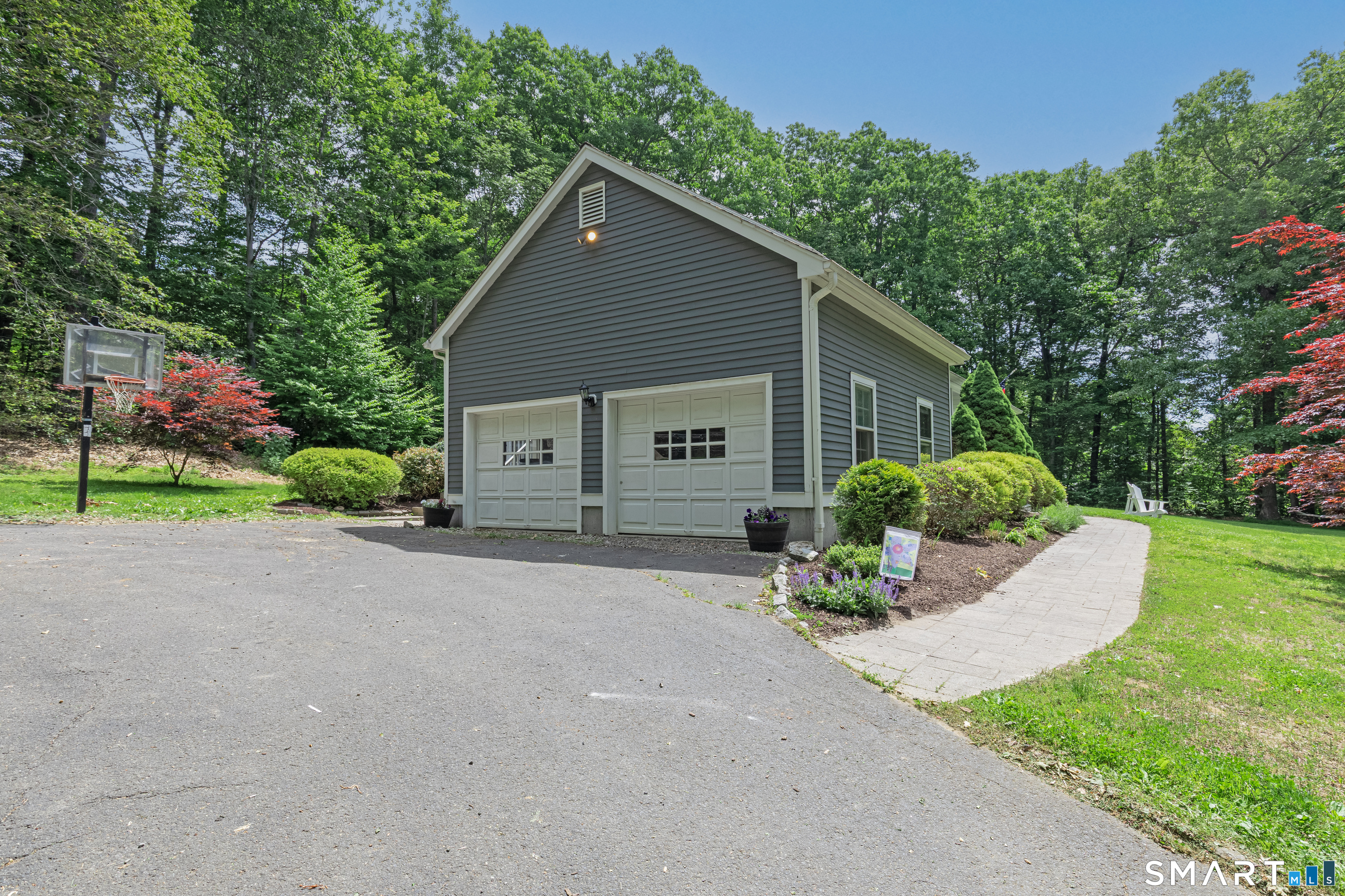 15 Saxony Lane Woodbury CT 06798