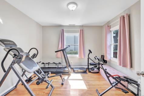 574 Thorme Street Bridgeport CT 06606