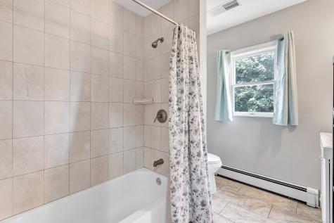 574 Thorme Street Bridgeport CT 06606