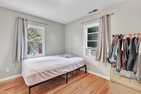 574 Thorme Street Bridgeport CT 06606