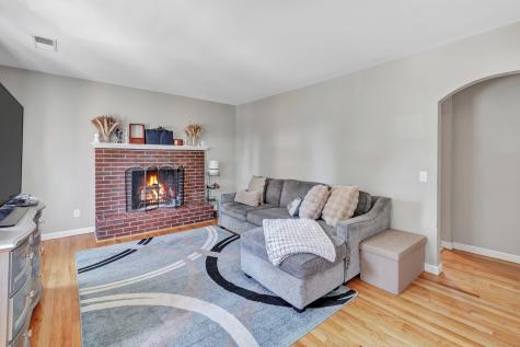 574 Thorme Street Bridgeport CT 06606